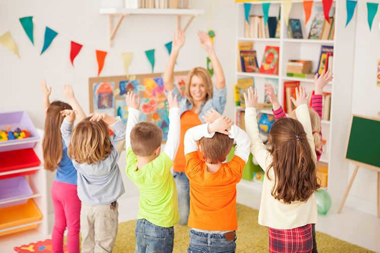 Movable game for learning stars and constellations
